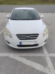Kia Ceed / cee'd 2008-thumb-2