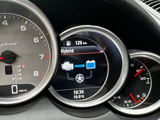 Porsche Cayenne 2010 S HYBRID-thumb-35
