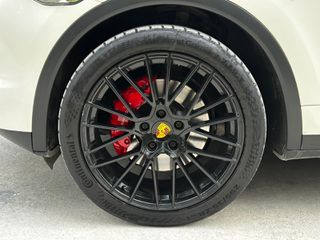Porsche Cayenne 2010 S HYBRID-thumb-26