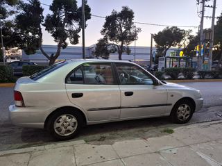 Hyundai Accent 2001