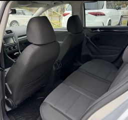 Volkswagen Golf 2010-thumb-3
