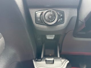Ford Transit Courier 2017 1.5 TDCI / CRS MOTORS-thumb-16