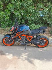 KTM 1290 Super Duke R 2023-thumb-2