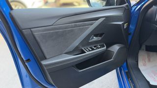 Opel Astra 2024 GS-thumb-12