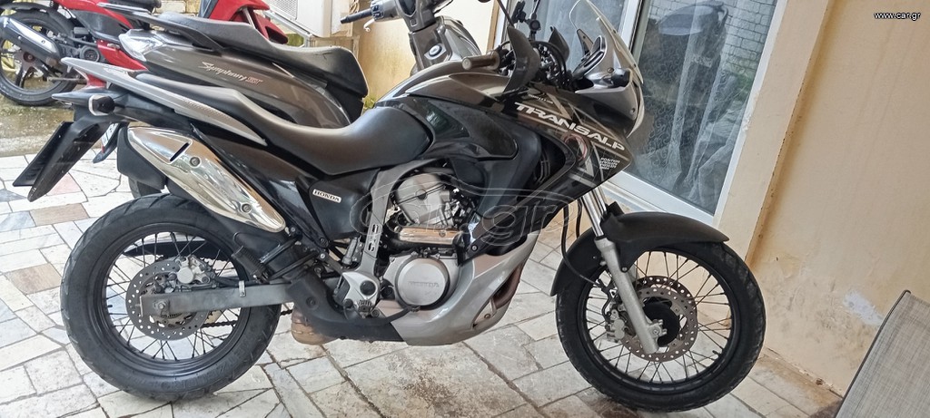 Honda Transalp 700 2011 Xlv