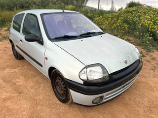 Renault Clio 2002