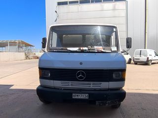 Παγωτατζίδικο Mercedes-Benz 1991