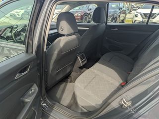 Volkswagen Golf 2021 LIFE-thumb-10
