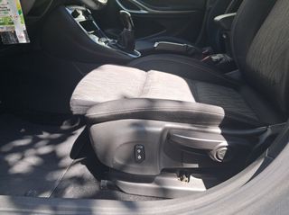 Opel Astra 2020 GS LINE 122 HP-thumb-17