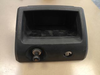 Κεντρική κονσόλα με θηκη και αναπτήρα από Mitsubishi Outlander 2003-2008