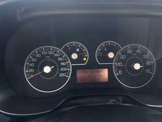 Fiat Punto 2007-thumb-11