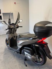 Honda SH 300i 2018 sh300i-thumb-4