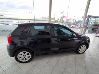 Volkswagen Polo 2010-thumb-6
