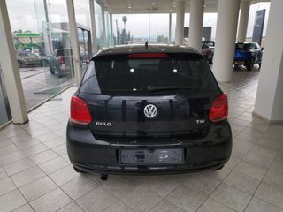 Volkswagen Polo 2010-thumb-8