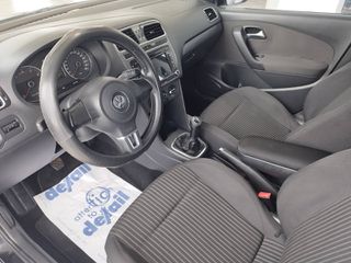 Volkswagen Polo 2010-thumb-11