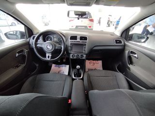 Volkswagen Polo 2010-thumb-12