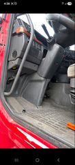 Volvo 2004-thumb-5
