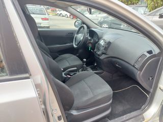 Hyundai i 30 2010 1.4 ΒΕΝΖΙΝΗ ΓΡΑΜΜΑΤΙΑ-thumb-8