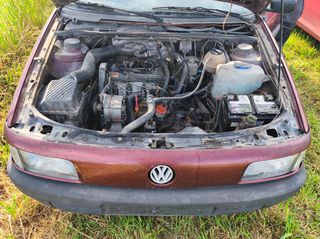 Volkswagen Passat 1993-thumb-8