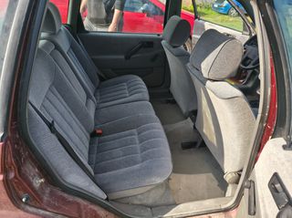 Volkswagen Passat 1993-thumb-13