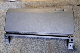 Ντουλαπακι για BMW Z4 E89.