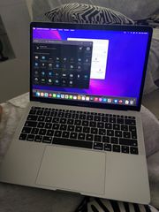 Mac book pro 2018 13.3”-thumb-3