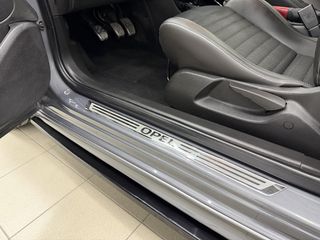 Opel Adam 2016 1.4 Turbo S-thumb-40
