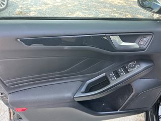 Ford Focus 2020 ST LINE X-thumb-16