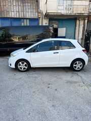 Toyota Yaris 2014-thumb-1
