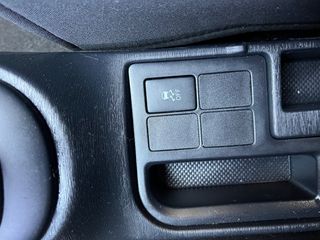 Toyota Yaris 2014-thumb-14