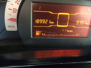 Smart ForTwo 2016-thumb-8