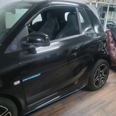 Smart ForTwo 2018 453 Electric Cabrio-thumb-3