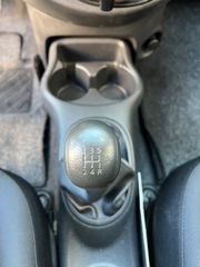 Nissan Micra 2012-thumb-13