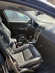 Volvo V50 2004-thumb-8