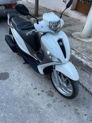 Piaggio Medley 150 2021 MEDLEY 150 ABS