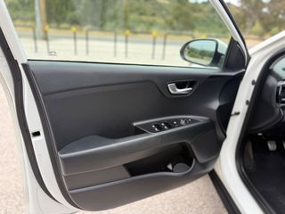 Kia Stonic 2018 1.0 T-GDI Platinum edition 120hp full extra ΔΕΡΜΑΤΙΝΑ-thumb-17