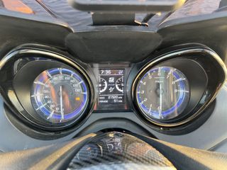 Yamaha T-Max 530 2017-thumb-21