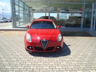 Alfa Romeo Giulietta 2012-thumb-1
