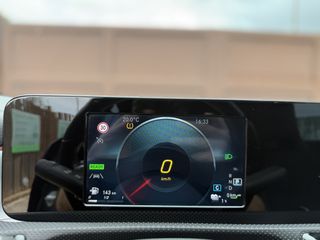 Mercedes-Benz A 250 2021 E AMG LINE-thumb-15