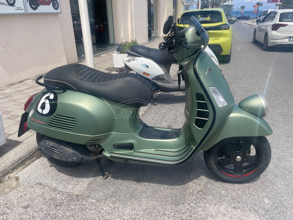 Vespa GTS 300 2018 SEI GIORNI