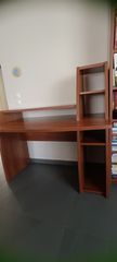 Σετ ΝΕΟΣΕΤ: Γραφείο 1.20 και 7 Ράφια 1.20 και ΚΑΡΕΚΛΑ