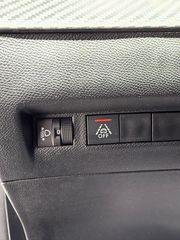 Peugeot 208 2022 Peugeot 208 1.5 BlueHdi 100 Active Pack-thumb-30