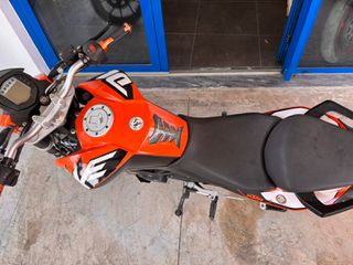 KTM 200 Duke 2017 DUKE 200-thumb-2