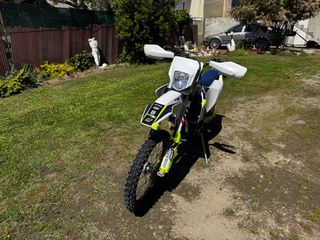 Husqvarna FE 350 2019-thumb-1