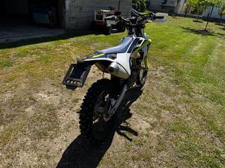 Husqvarna FE 350 2019-thumb-4
