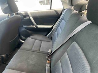Mazda 6 2004-thumb-9