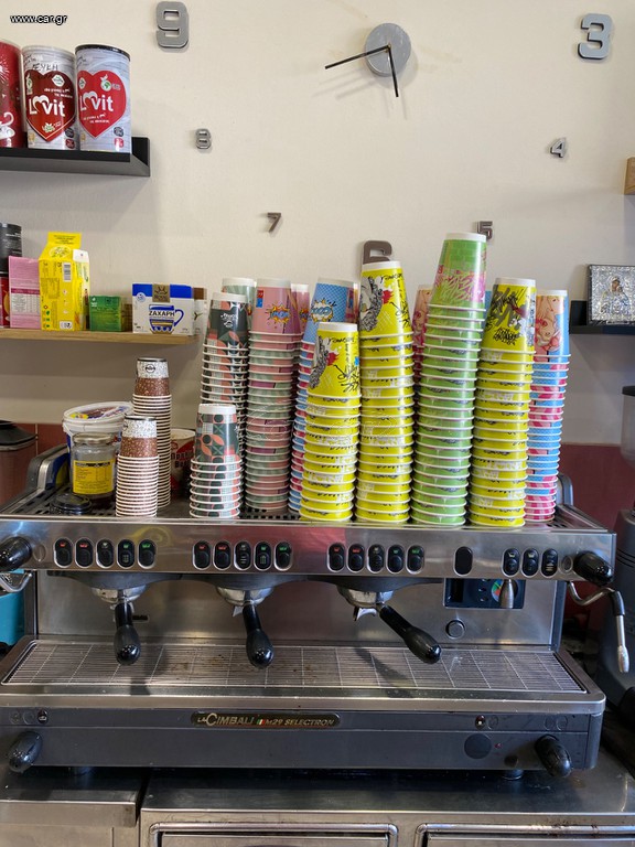 Τριπλή μηχανή espresso