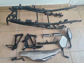 Πωλούνται διάφορα για μηχανή nx500 (24)