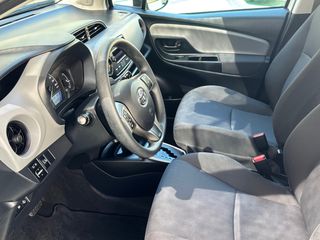 Toyota Yaris 2020-thumb-4