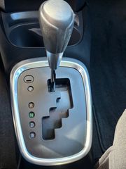 Toyota Yaris 2020-thumb-10